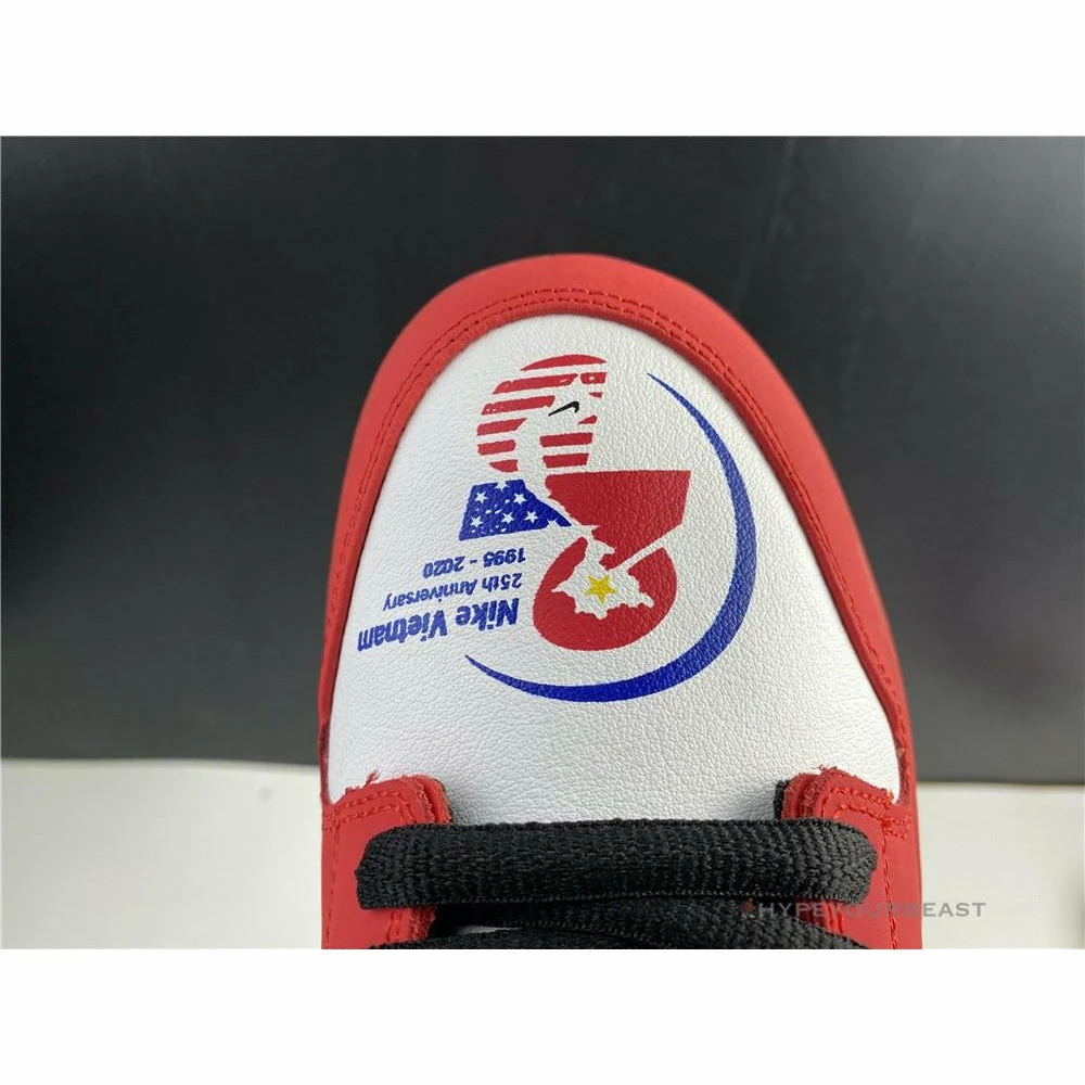 Hypeyourbeast Nike SB Dunk Low Varsity Red Earth Yellow 10 Hypeyourbeast Nike SB Dunk Low Varsity Red Earth Yellow