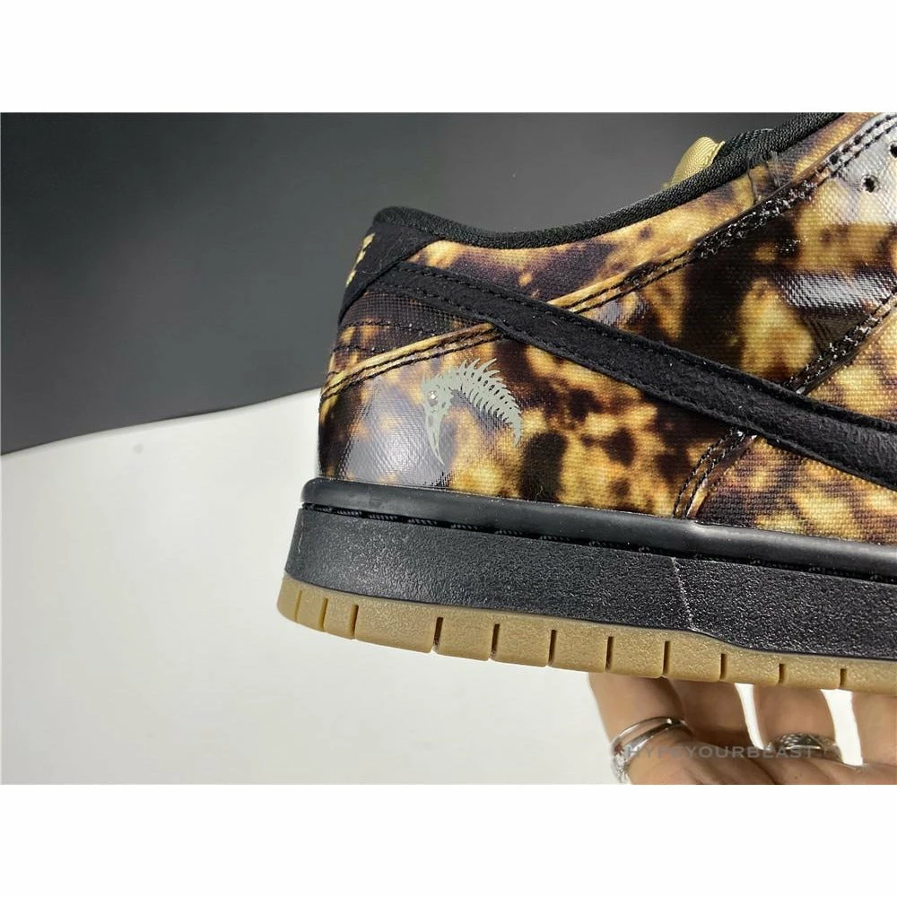 Hypeyourbeast Nike SB Dunk Low Pushead 7 Hypeyourbeast Nike SB Dunk Low Pushead