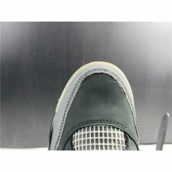 Hypeyourbeast Off White X Air Jordan 4 'Bred'