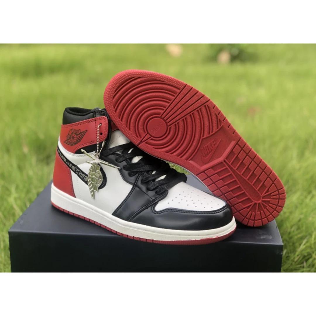 Hypeyourbeast Air Jordan 1 High Black Red X Dior 8 Hypeyourbeast Air Jordan 1 High Black Red X Dior
