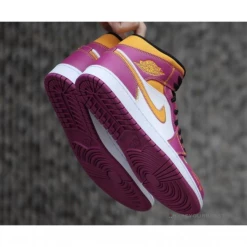 Hypeyourbeast Air Jordan 1 Mid Dia De Los Muertos 10 Hypeyourbeast Air Jordan 1 Mid Dia De Los Muertos