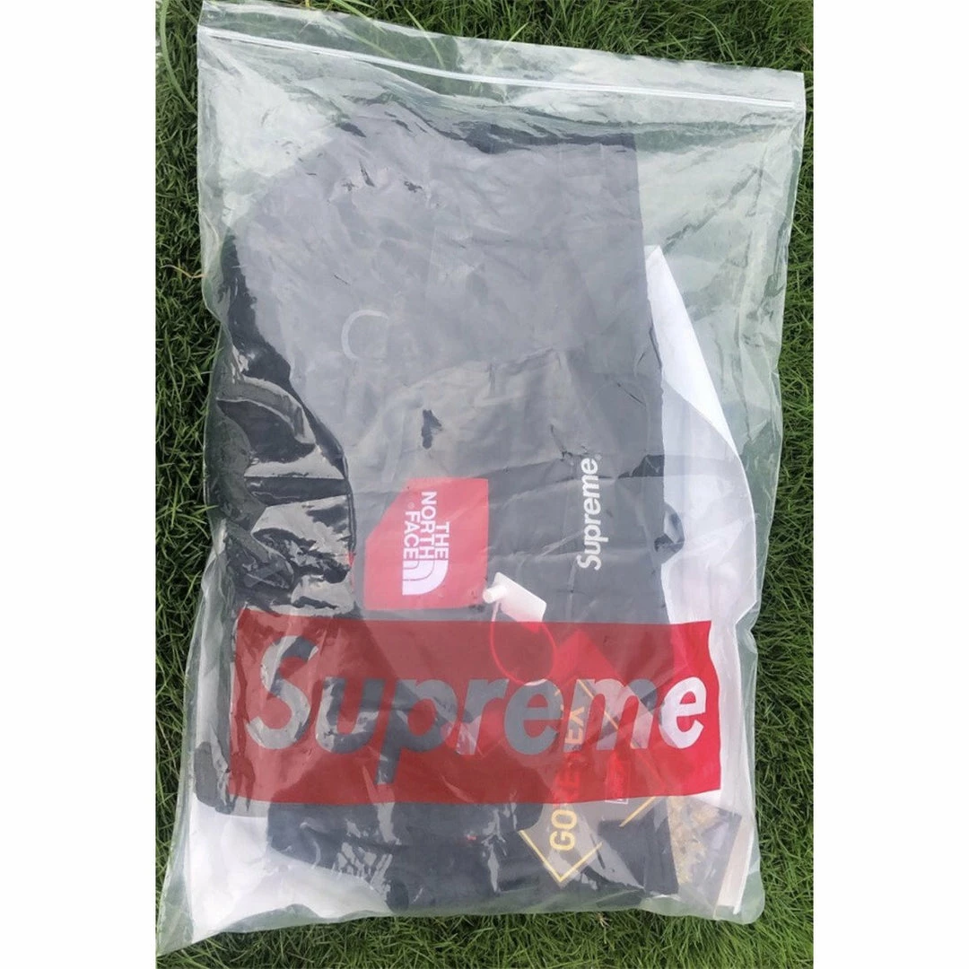 Hypeyourbeast Hoodies & Jackets The North Face X Supreme Vest Jacket 2 Hypeyourbeast Hoodies & Jackets The North Face X Supreme Vest Jacket