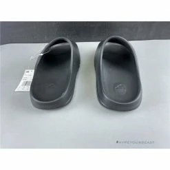 Hypeyourbeast Adidas Yeezy Slide Black 5 Hypeyourbeast Adidas Yeezy Slide Black