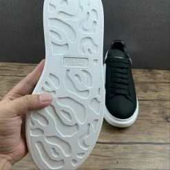 HypeYourBeast Alexander McQueen Black / Black / White A. Mcqueen 28 HypeYourBeast Alexander McQueen Black / Black / White A. Mcqueen