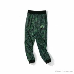 Hypeyourbeast Clothes BAPE X RAZER Co-Branded Gaming Camouflage Green Pants