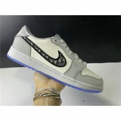 Hypeyourbeast Dior X Air Jordan 1 Low 40 Hypeyourbeast Dior X Air Jordan 1 Low