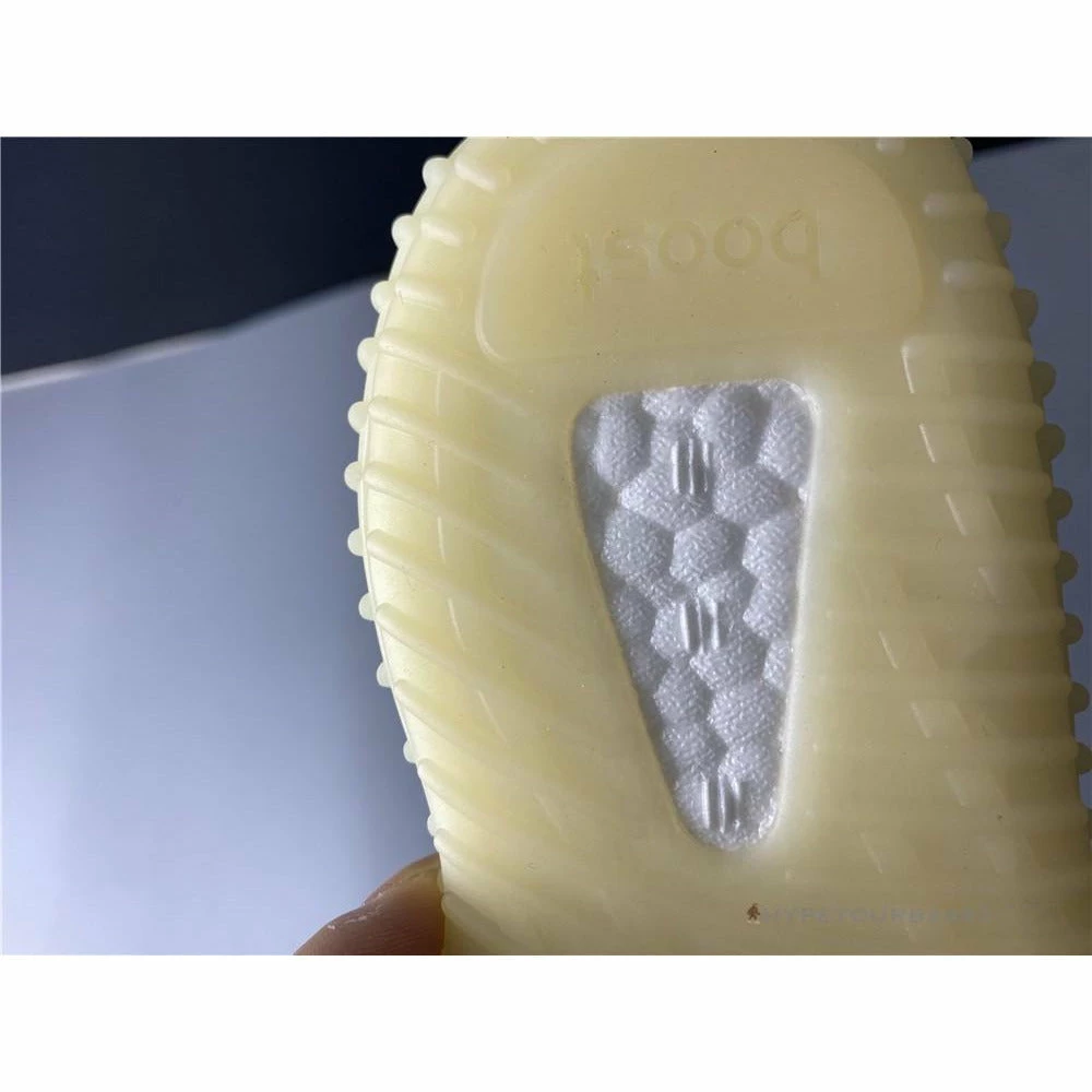 Hypeyourbeast Adidas Yeezy Boost 350 V2 'Carbon' 14 Hypeyourbeast Adidas Yeezy Boost 350 V2 'Carbon'