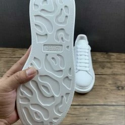 HypeYourBeast Alexander McQueen White / Purple A. Mcqueen 32 HypeYourBeast Alexander McQueen White / Purple A. Mcqueen