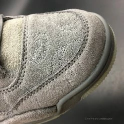 Hypeyourbeast Jordan 4 X KAWS Gray 25 Hypeyourbeast Jordan 4 X KAWS Gray